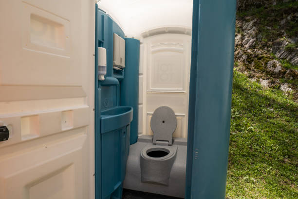 Portable Toilet Options We Offer in Matteson, IL