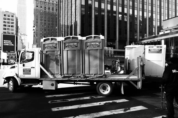 Best Porta potty delivery and setup  in Matteson, IL